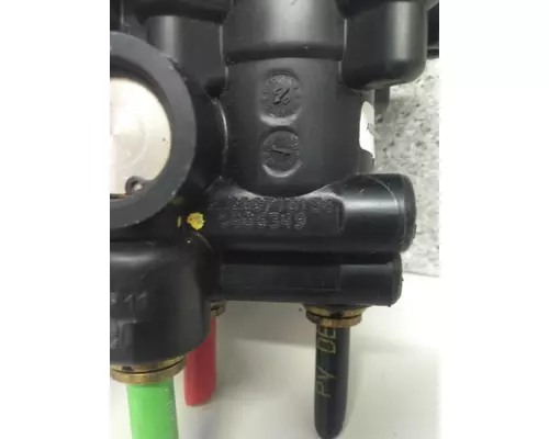 BRAKE DASH CONTROL VALVE, AIR