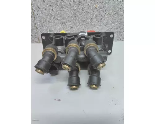 BRAKE DASH CONTROL VALVE, AIR