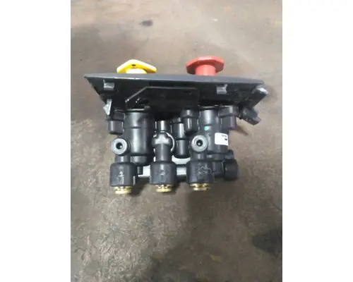 BRAKE DASH CONTROL VALVE, AIR