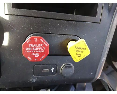 BRAKE DASH CONTROL VALVE, AIR