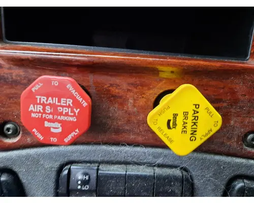 BRAKE DASH CONTROL VALVE, AIR