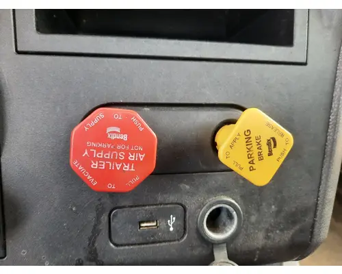 BRAKE DASH CONTROL VALVE, AIR
