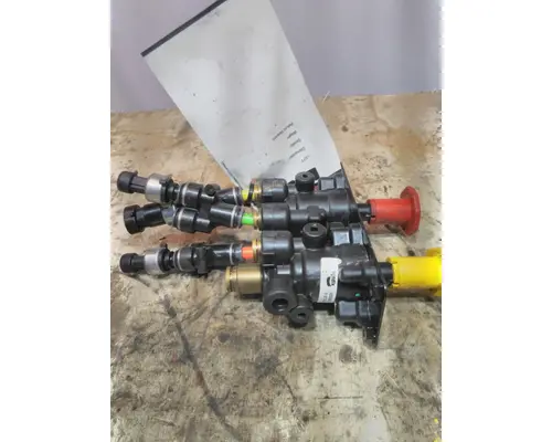 BRAKE PARK BRAKE VALVE, AIR