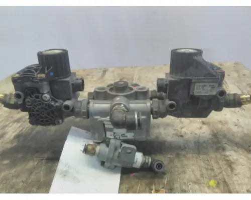 BRAKE PARK BRAKE VALVE, AIR