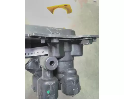 BRAKE PARK BRAKE VALVE, AIR