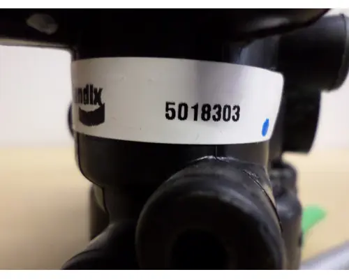 BRAKE PARK BRAKE VALVE, AIR