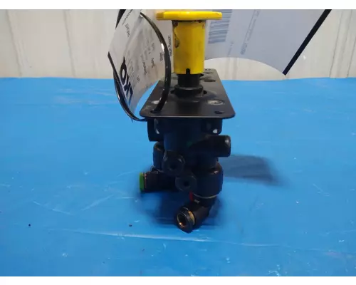 BRAKE PARK BRAKE VALVE, AIR
