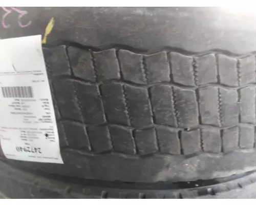 BRIDGESTONE 11R22.5 TIRE