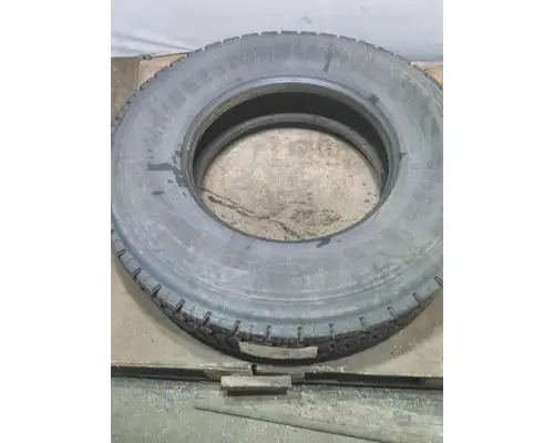 BRIDGESTONE 11R22.5 TIRE