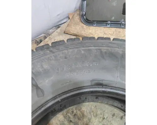 BRIDGESTONE 11R22.5 TIRE