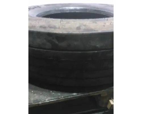 BRIDGESTONE 11R22.5 TIRE