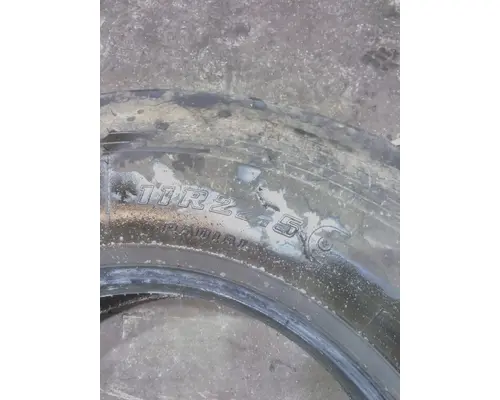 BRIDGESTONE 11R22.5 TIRE