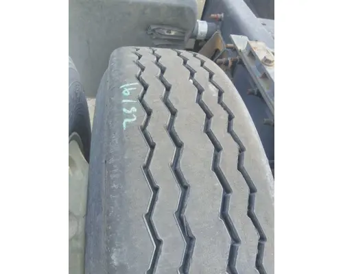 BRIDGESTONE 11R22.5 TIRE