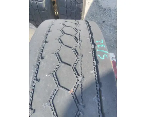 BRIDGESTONE 11R22.5 TIRE