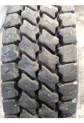 BRIDGESTONE 11R22.5 TIRE