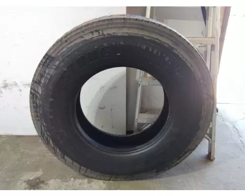 BRIDGESTONE 11R22.5 TIRE