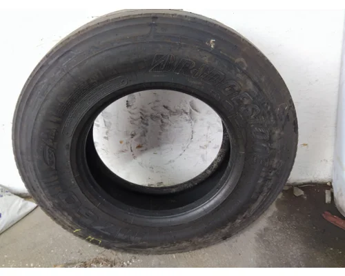 BRIDGESTONE 11R22.5 TIRE