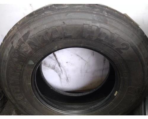 BRIDGESTONE 11R22.5 TIRE