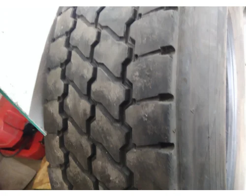 BRIDGESTONE 11R22.5 TIRE