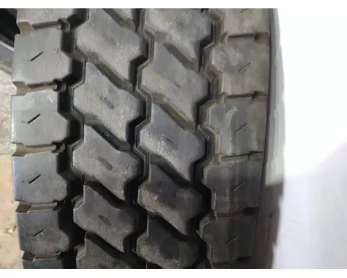 BRIDGESTONE 11R22.5 TIRE