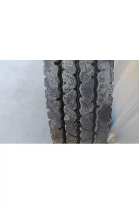 BRIDGESTONE 11R22.5 TIRE