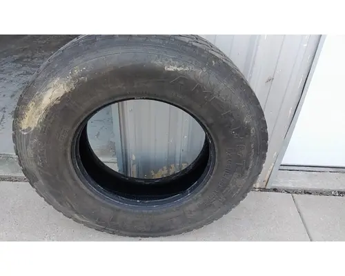 BRIDGESTONE 11R22.5 TIRE