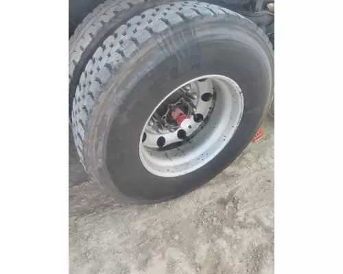 BRIDGESTONE 11R22.5 TIRE