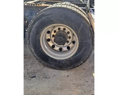 BRIDGESTONE 11R22.5 TIRE