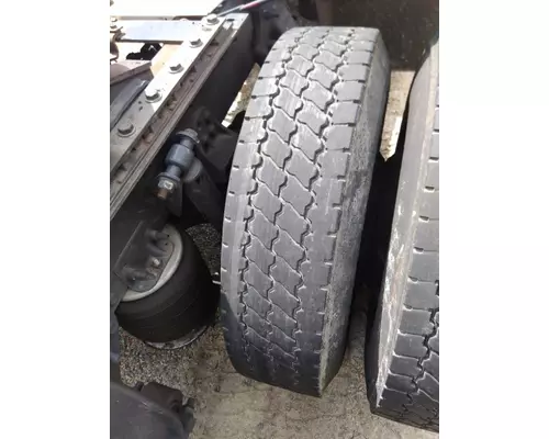 BRIDGESTONE 11R22.5 TIRE