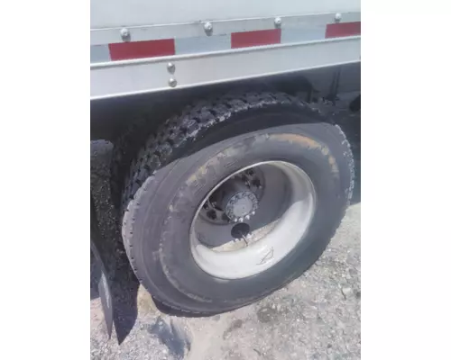 BRIDGESTONE 11R22.5 TIRE