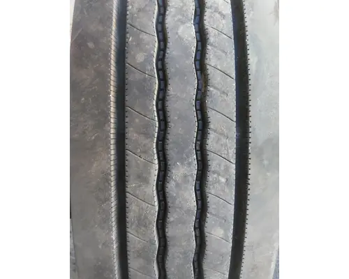 BRIDGESTONE 11R22.5 TIRE