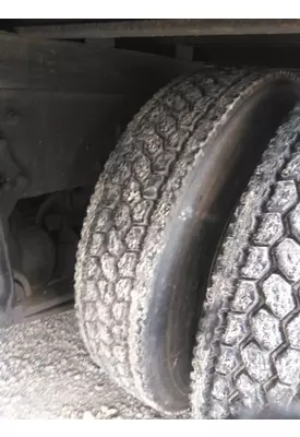 BRIDGESTONE 11R22.5 TIRE