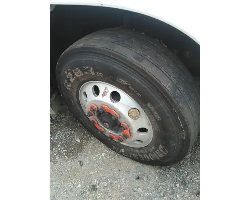 BRIDGESTONE 11R22.5 TIRE