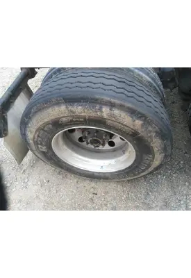 BRIDGESTONE 11R22.5 TIRE