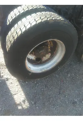 BRIDGESTONE 11R22.5 TIRE