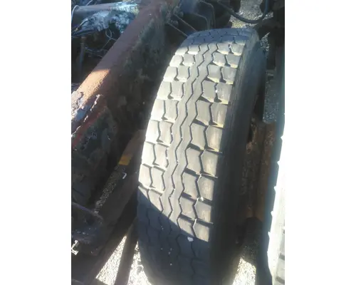 BRIDGESTONE 11R22.5 TIRE