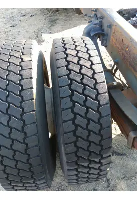 BRIDGESTONE 11R22.5 TIRE