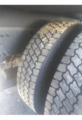 BRIDGESTONE 11R22.5 TIRE