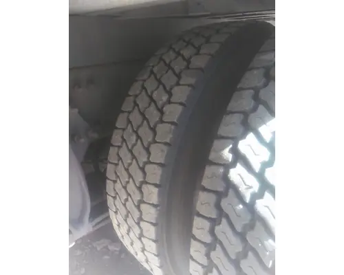 BRIDGESTONE 11R22.5 TIRE