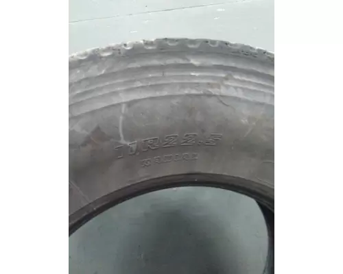 BRIDGESTONE 11R22.5 TIRE