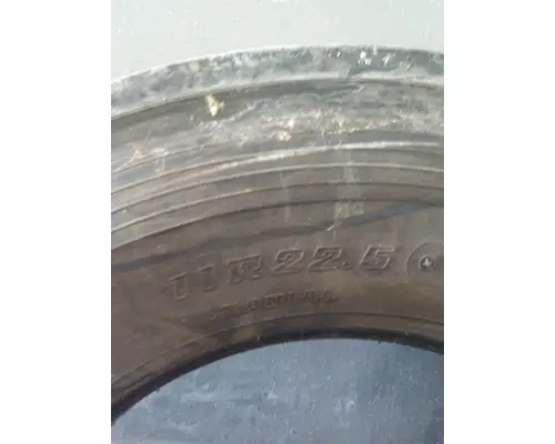 BRIDGESTONE 11R22.5 TIRE