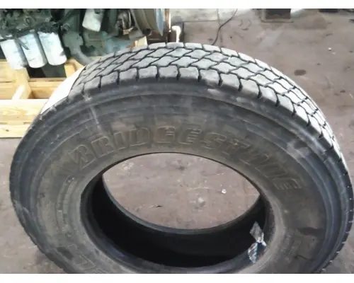 BRIDGESTONE 11R22.5 TIRE
