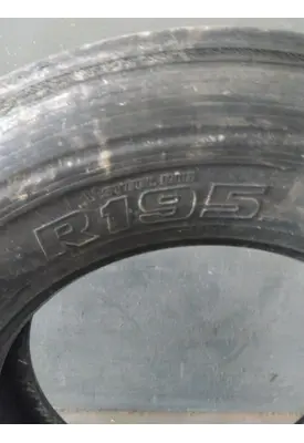 BRIDGESTONE 11R22.5 TIRE