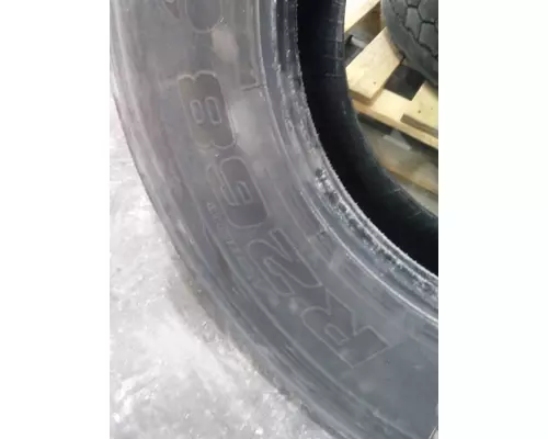 BRIDGESTONE 11R22.5 TIRE