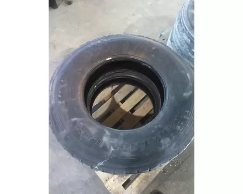 BRIDGESTONE 11R22.5 TIRE