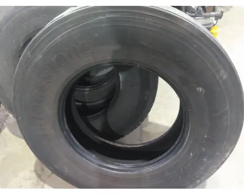 BRIDGESTONE 11R22.5 TIRE