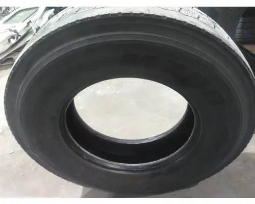 BRIDGESTONE 11R22.5 TIRE