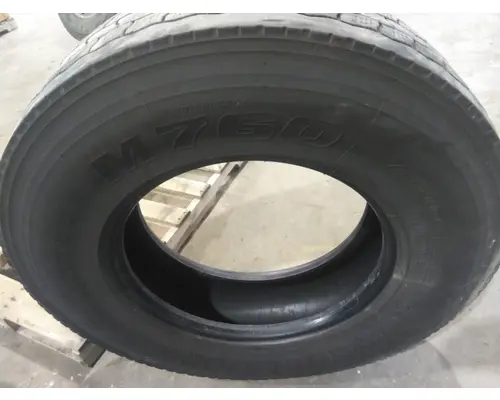 BRIDGESTONE 11R22.5 TIRE