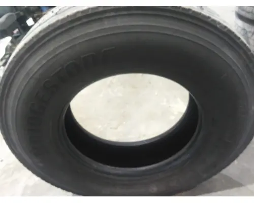 BRIDGESTONE 11R22.5 TIRE