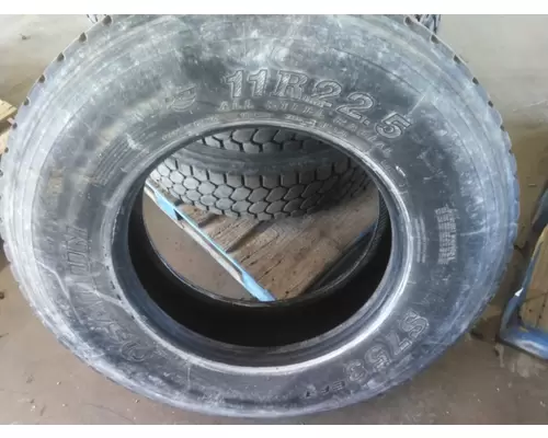 BRIDGESTONE 11R22.5 TIRE